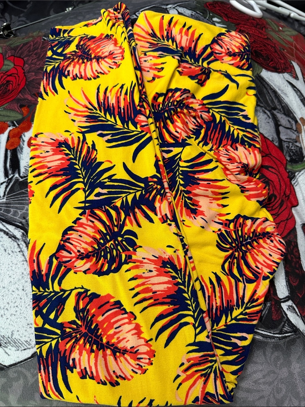 LuLaRoe Yellow Tropical Palm Print Leggings
